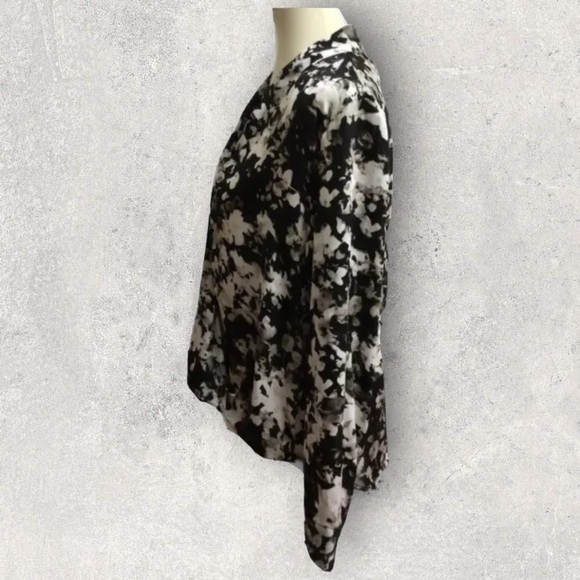 Apt 9 Size M Silky Front Wrap Blouse Top Hi-low Hem Black Gray White - Picture 3 of 6